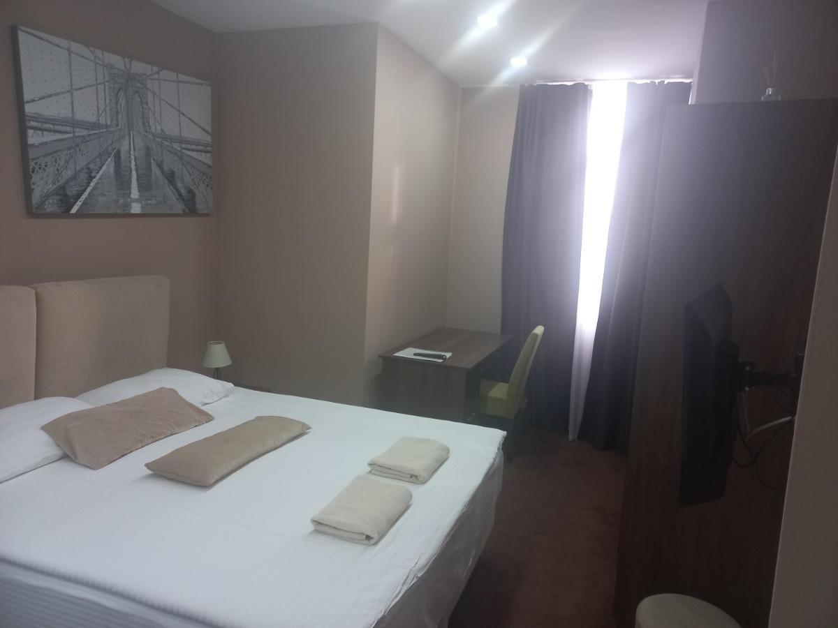 Hotel Usce Szabács Kültér fotó