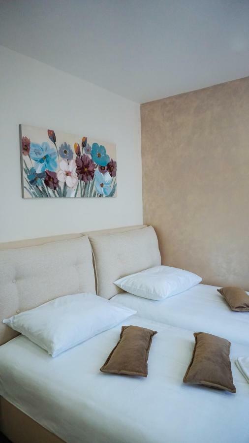 Hotel Usce Szabács Kültér fotó