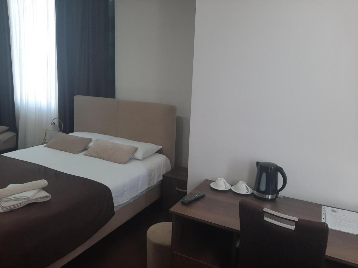 Hotel Usce Szabács Kültér fotó